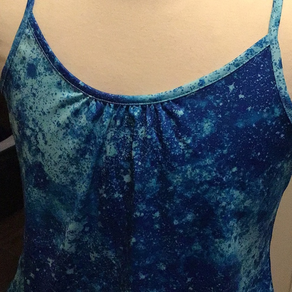 Work Out Razor Back Tank Top - Picture 2 of 4